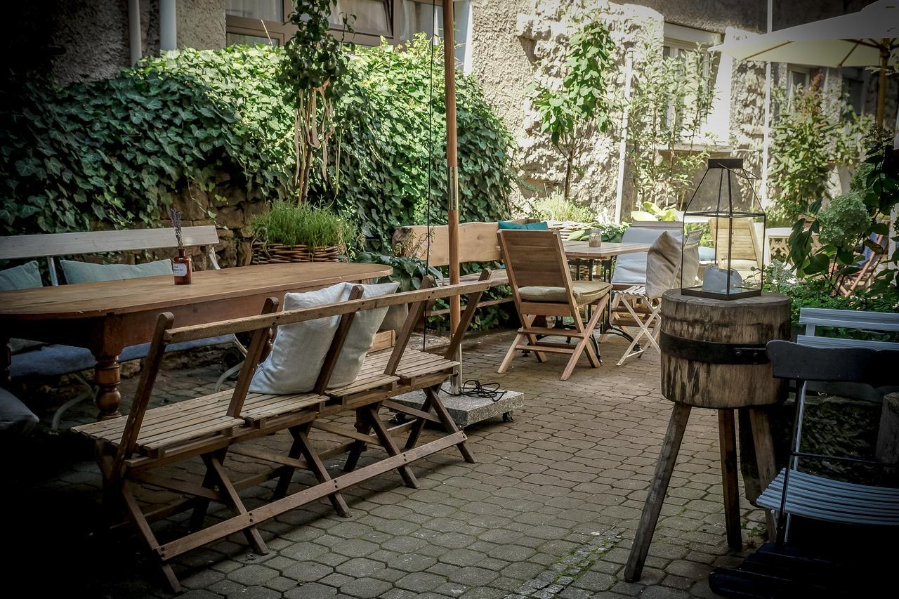 Hotel Am Markt Бизигхайм Екстериор снимка